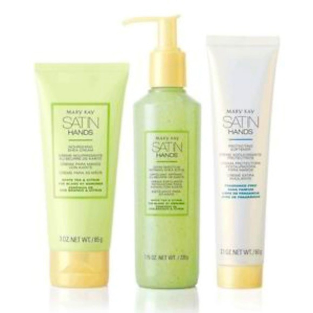 Mary Kay Satin Hands Set